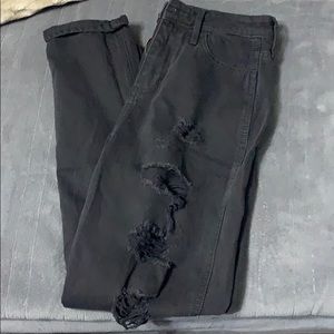 ⚫️ HIGH WAISTED JEANS ⚫️